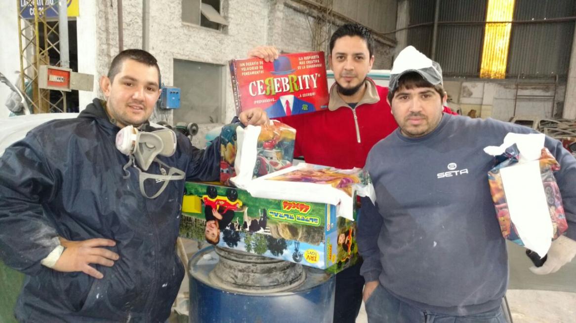 ENTREGA DE JUGUETES PARA LOS HIJOS DE NUESTRO