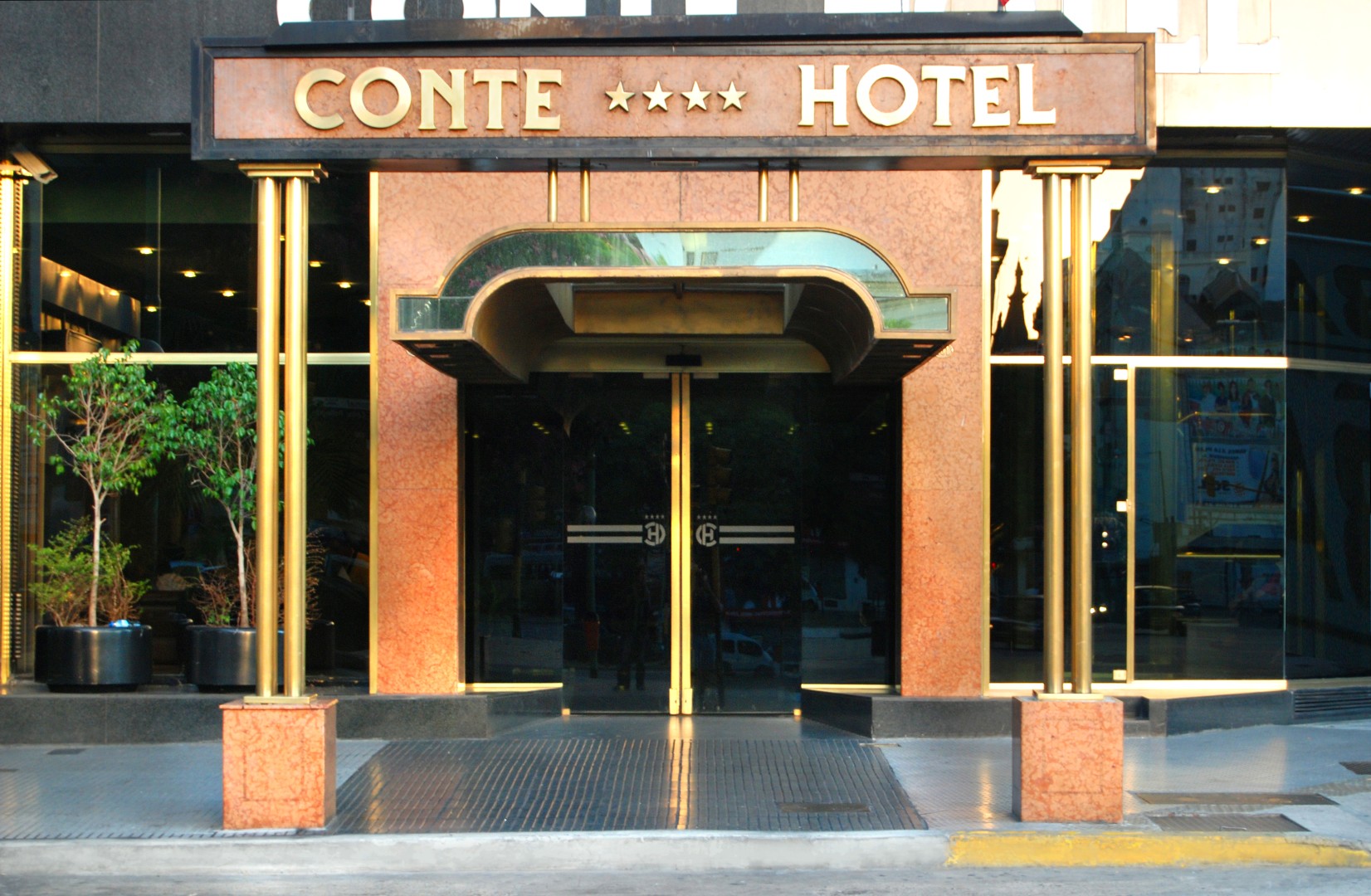 HOTEL CONTE